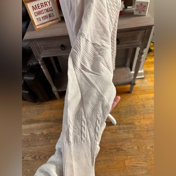 Premise Cable Knit Sweater - Picture 5 of 8